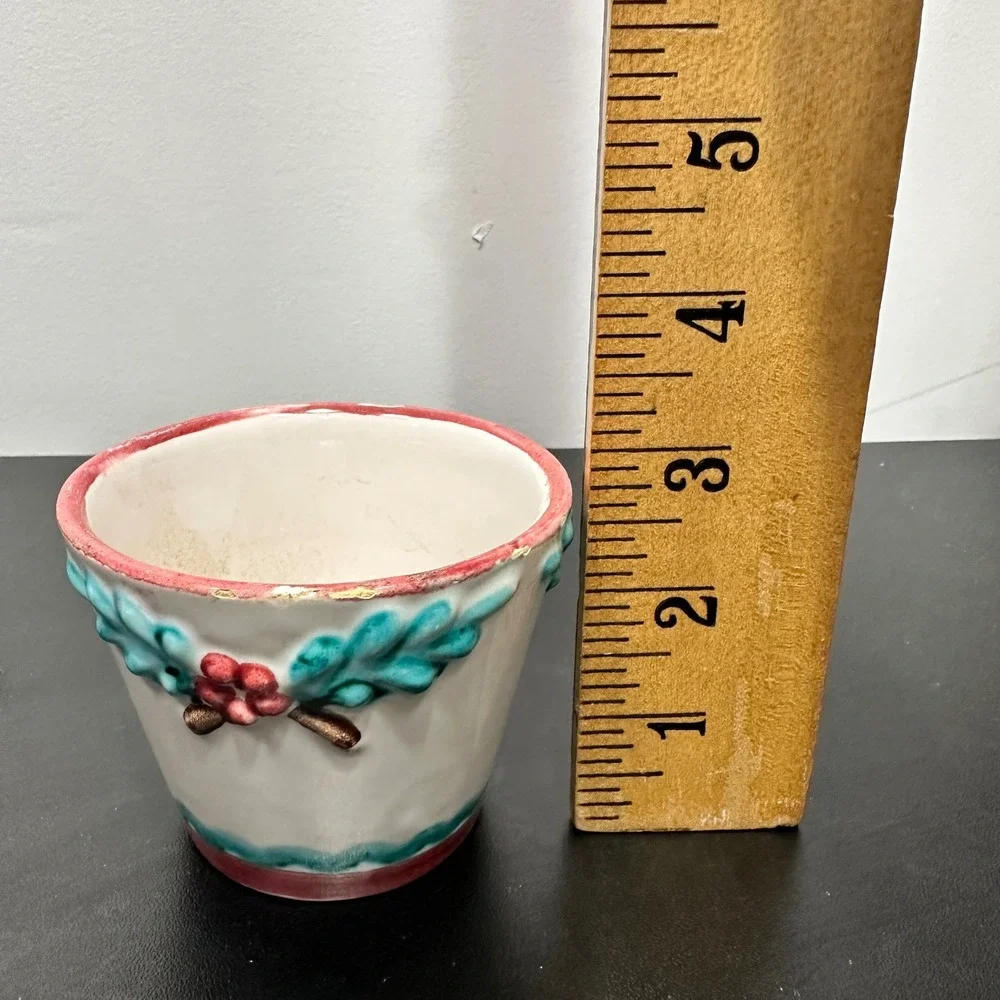 Vintage Italy‎ Ceramic Holly Berry Floral Planter Pot Vase Decor